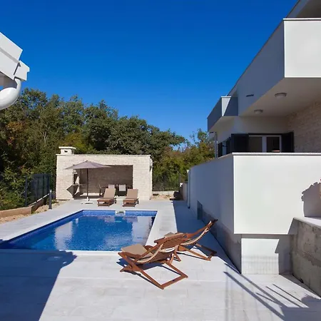 Villa Adrimar